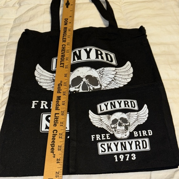 NWT Vintage Freebird Tote Lenard Skynard 1973 w/Pouch Black White Graphic Print - Picture 5 of 6